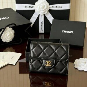 Chanel Classic Flap Wallet